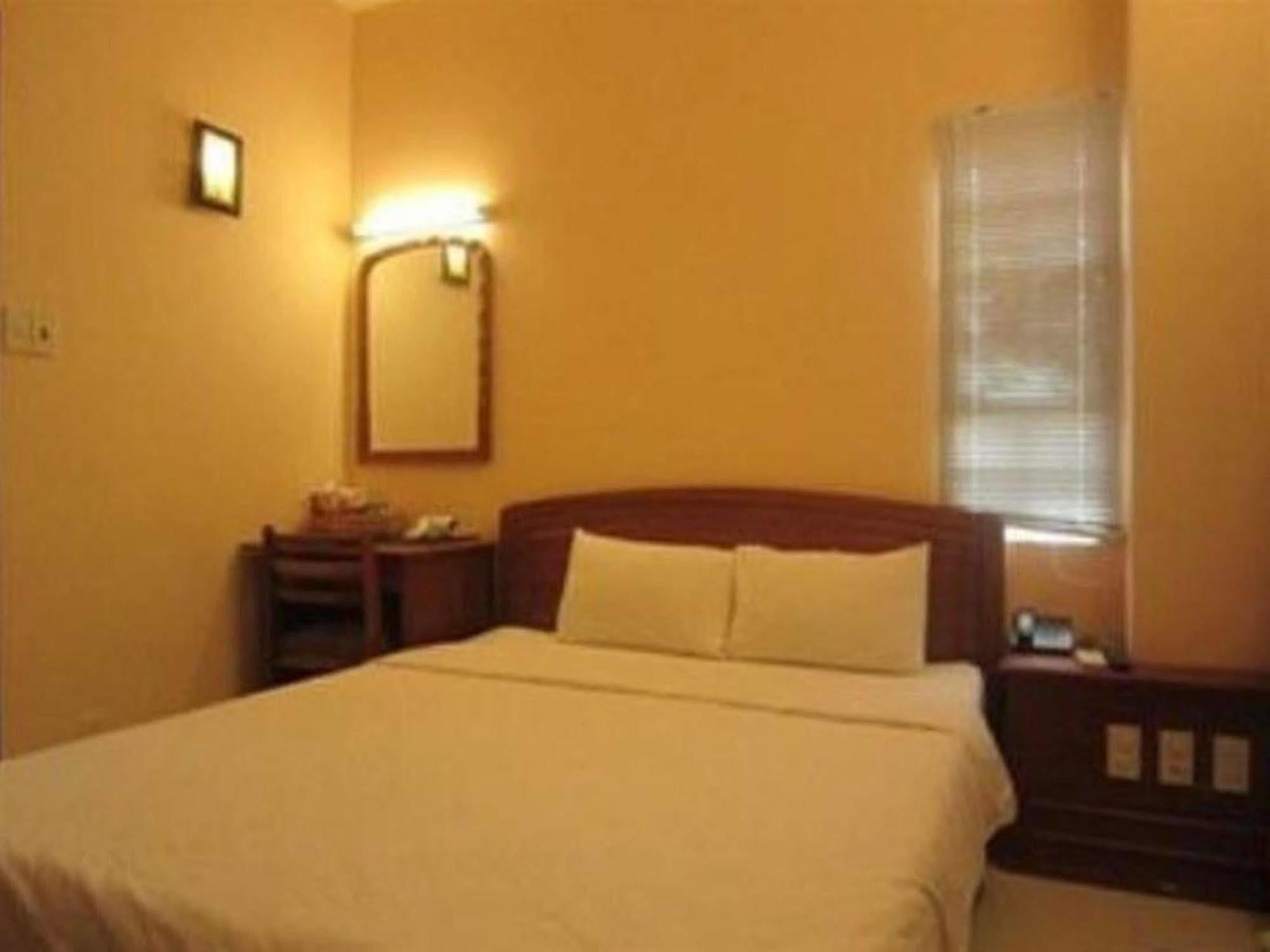 הו צ'י מין סיטי Vien Ngoc Xanh 2 Hotel מראה חיצוני תמונה